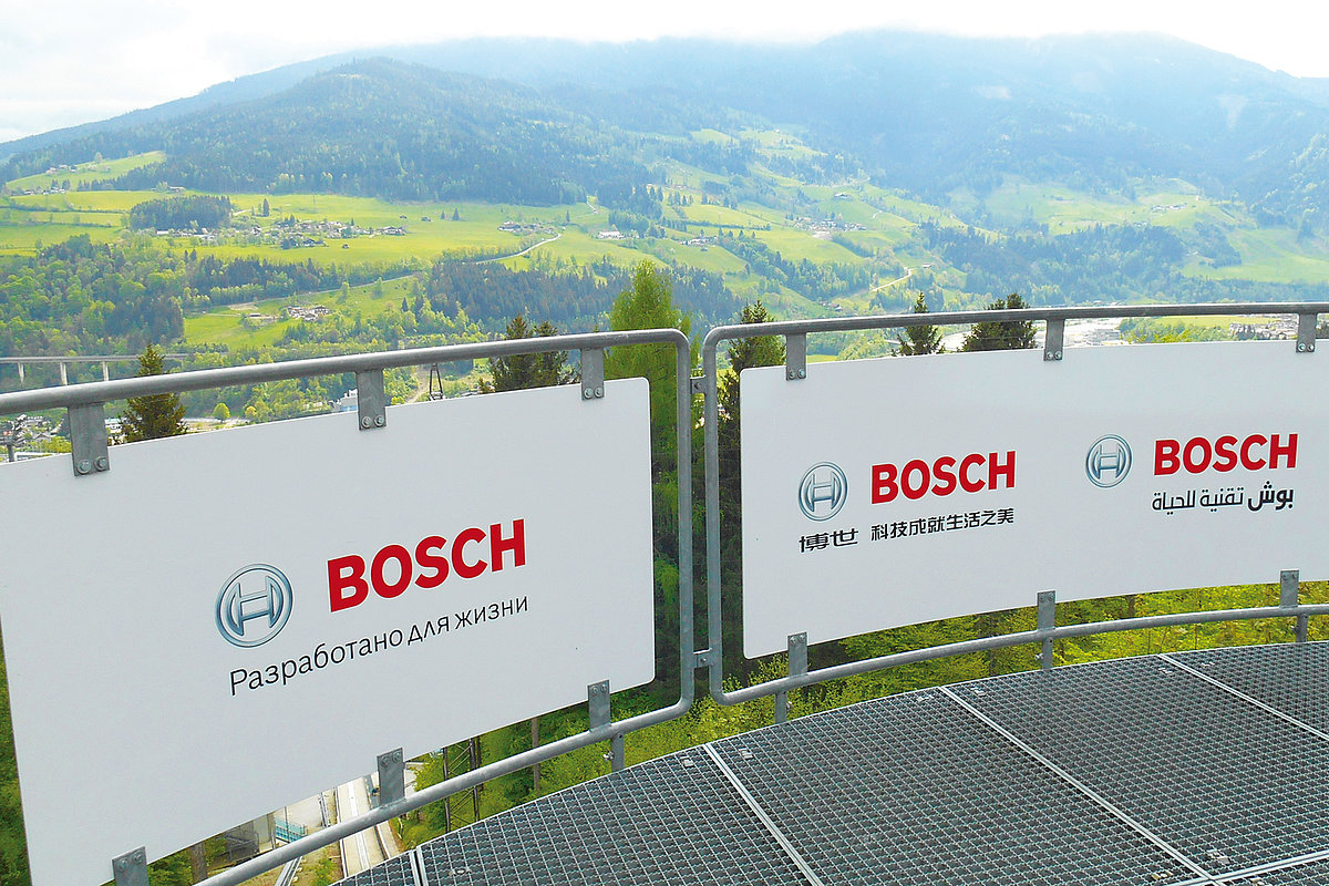 Werbeschilder "Bosch" Skisprungschanze
