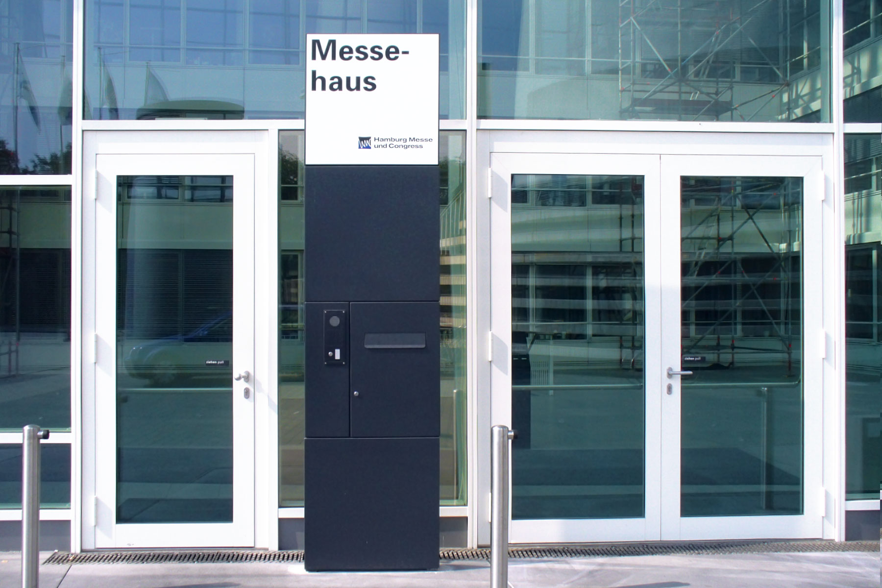 Objektbeschilderung Aussenbereich